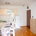 Apartments LORA Cetinjska18