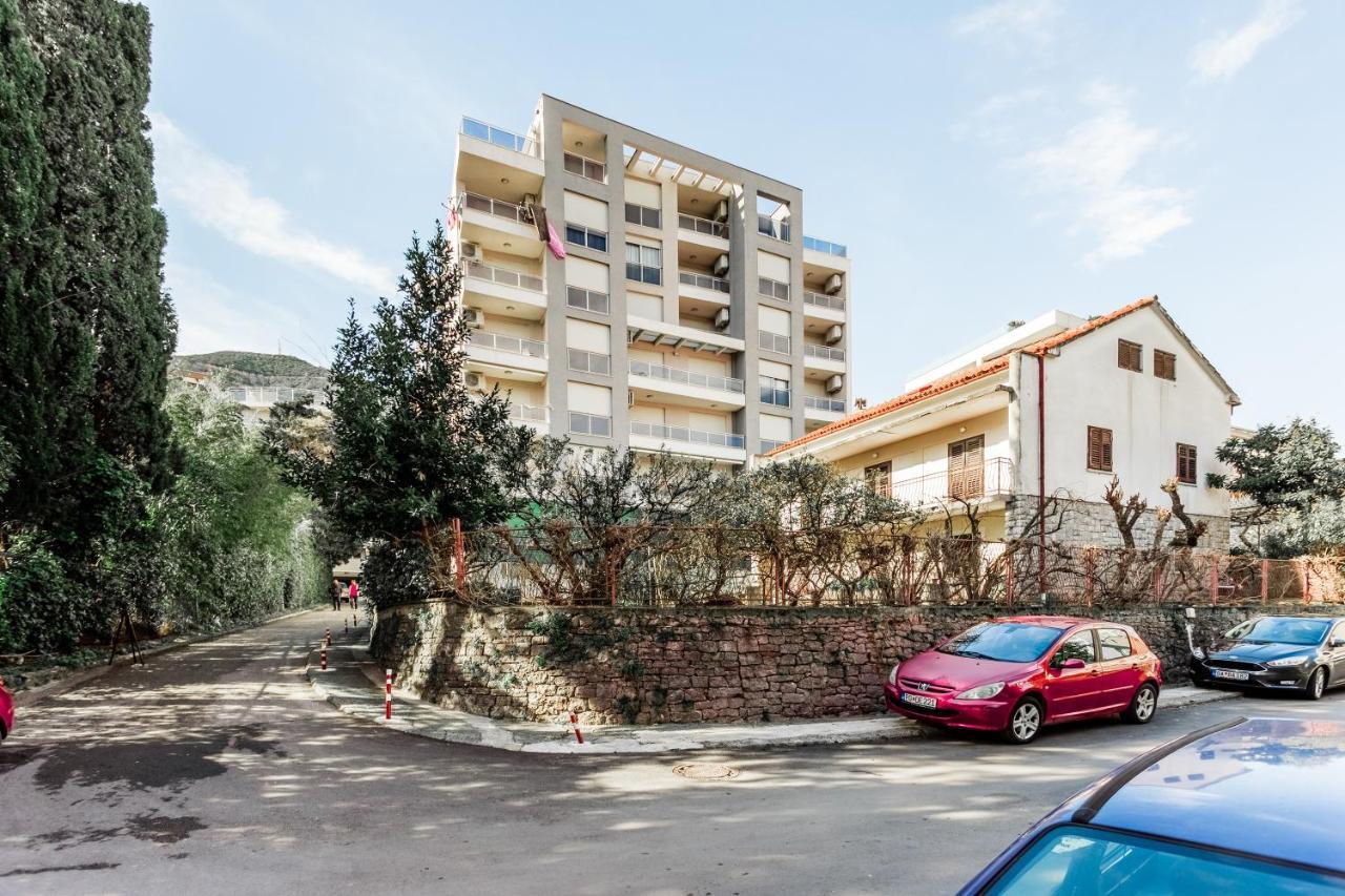 Lora Cetinjska18 Apartament *