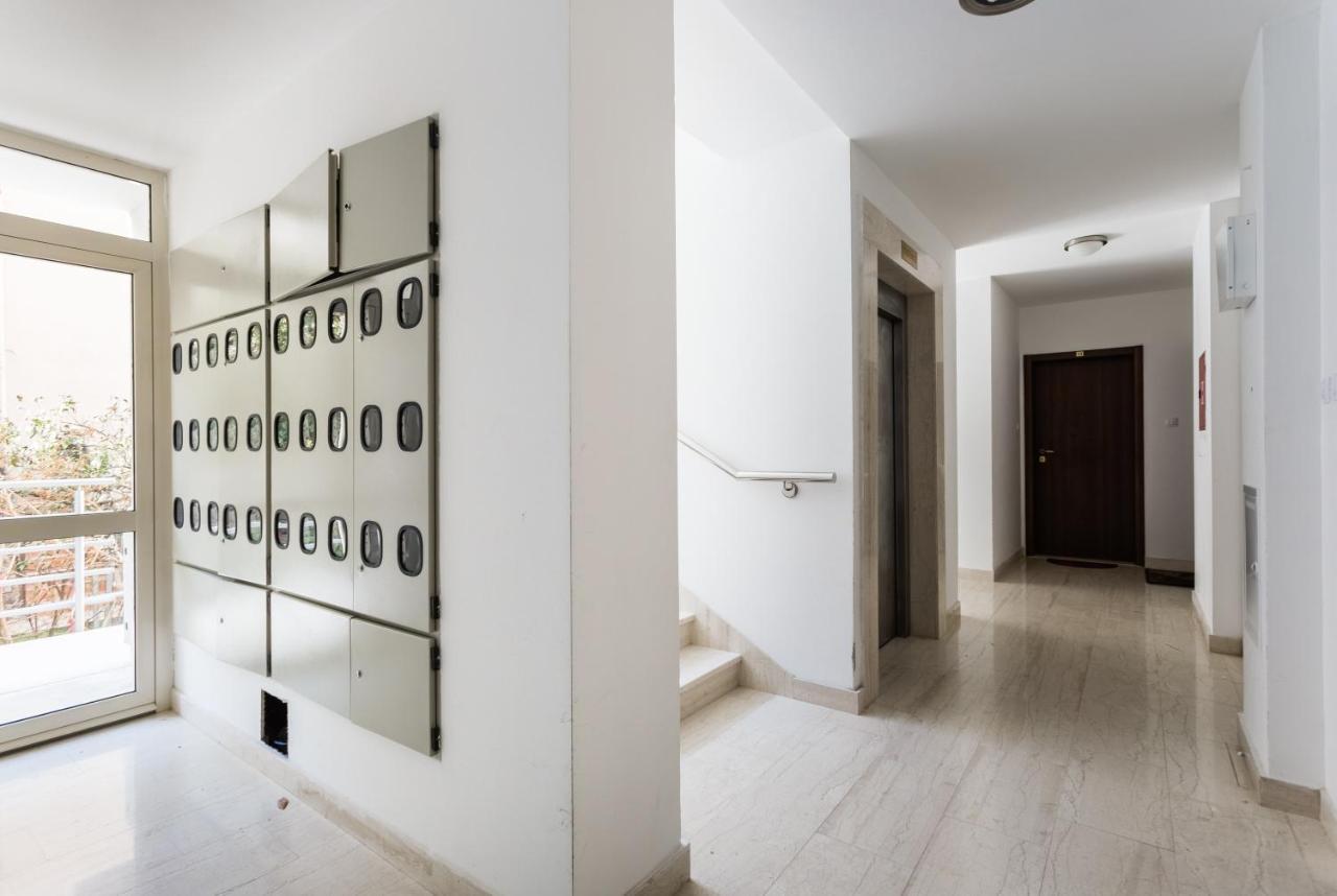 Lora Cetinjska18 Apartament *